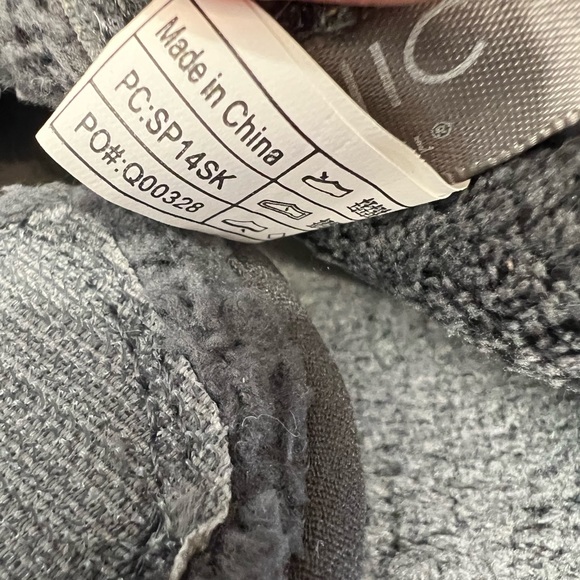 VIONIC Adilyn Orthotic Support Comfort Slipper Quilted Upper Womens Size 8 - Picture 9 of 9